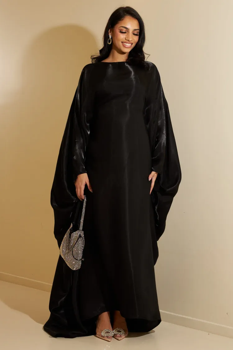 Abaya noire à manches chauves-souris satinée