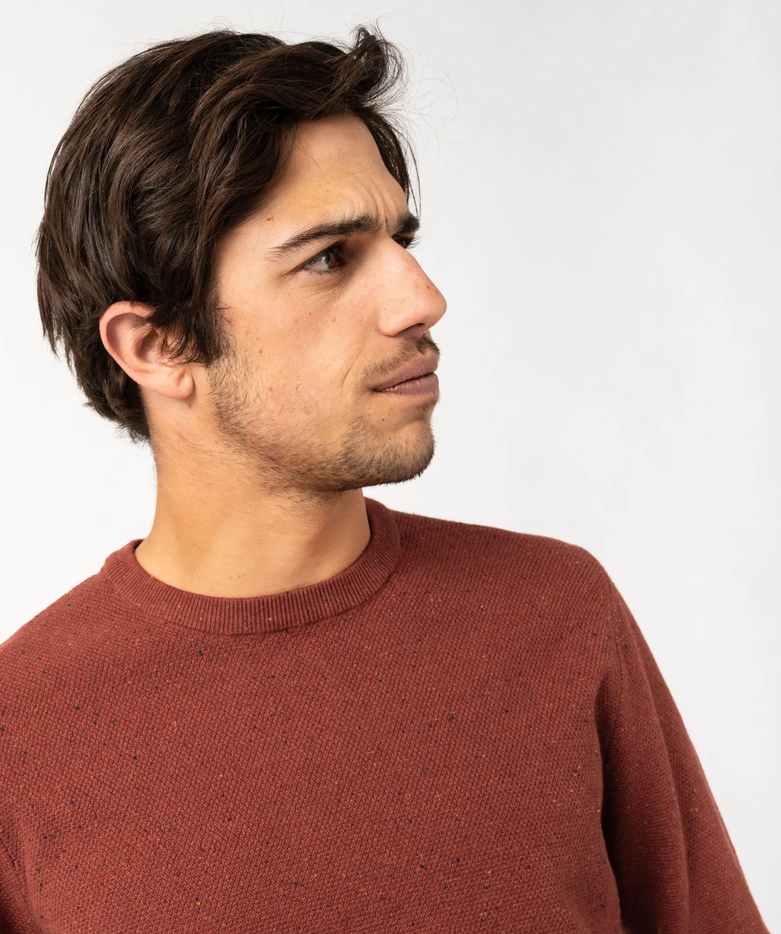 Pull en maille fine mouchetée homme rouge