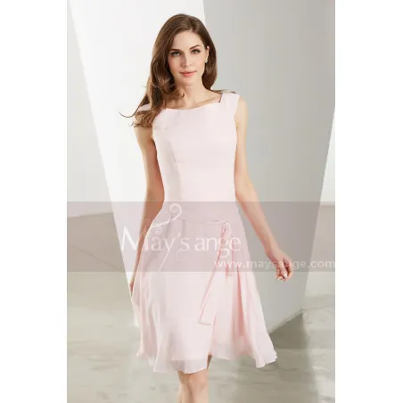 Robe Courte Cocktail Rose Pale Simple En Mousseline