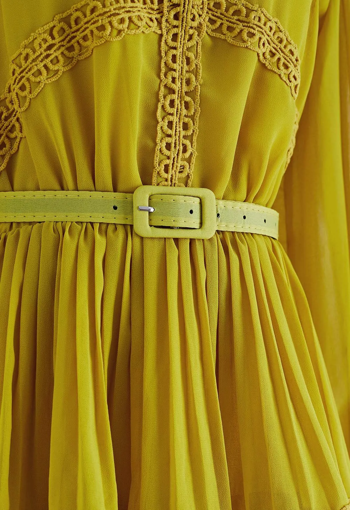 Robe Maxi en Mousseline de Soie Plissée en Dentelle au Crochet en Jaune