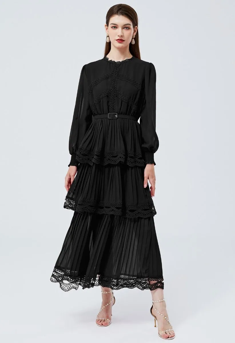 Robe Maxi en Mousseline de Soie Plissée en Dentelle au Crochet en Noir